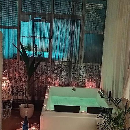 Casa, Piscina, Jacuzzi, Garaje, Barbacoa. Villa Chiclana de la Frontera Kültér fotó